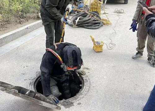 蠡县抽化粪池公司分享管道气囊封堵的原理。