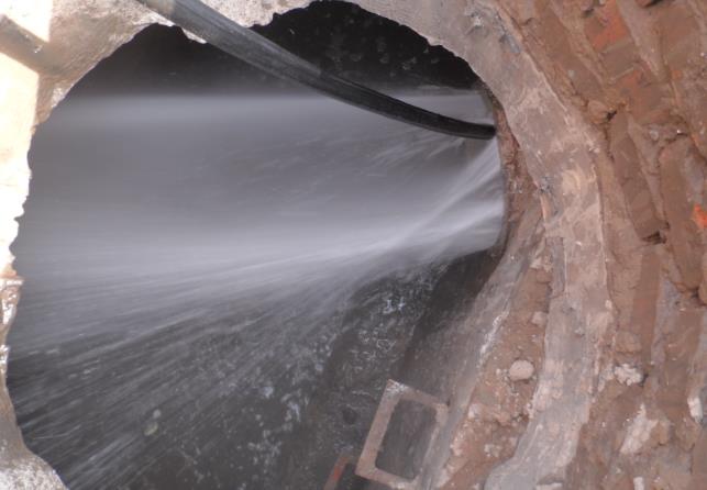 蠡县抽化粪池公司为您专业解答下管道清淤的知识